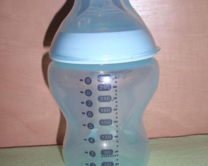 Бутылочка для кормления Tommee Tippee