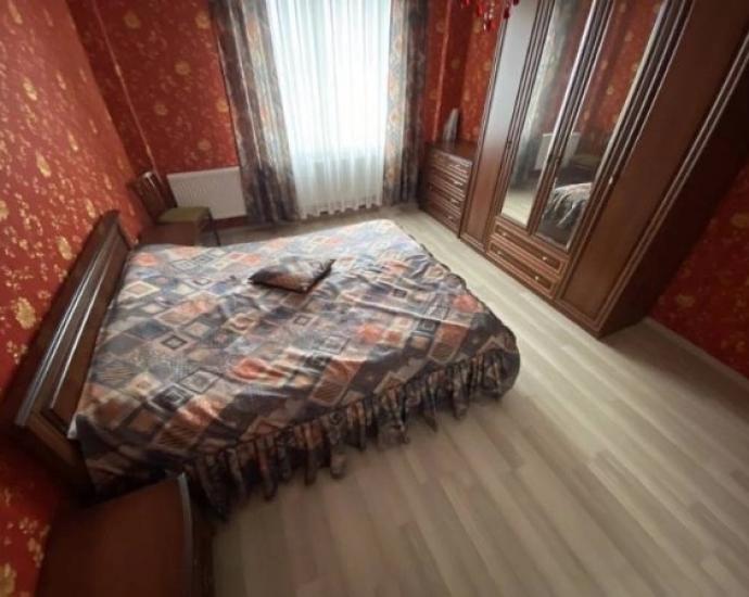 Сдам 2-х кiмн. кв-ру в центрi по вул. Гоголя  4800 грн/міс