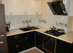 Сдам 2-х кiмн. кв-ру в центрi по вул. Гоголя  4800 грн/міс