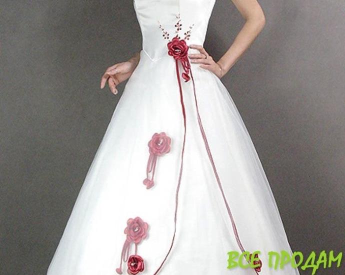 Платье свадебное  белое = Новое