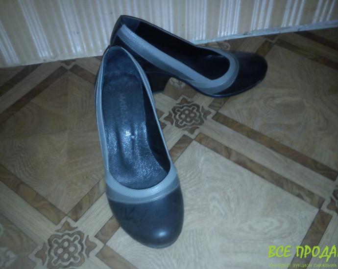 Туфли на каблуке