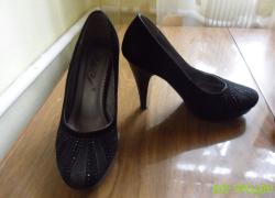жіночі чорні замшеві туфлі